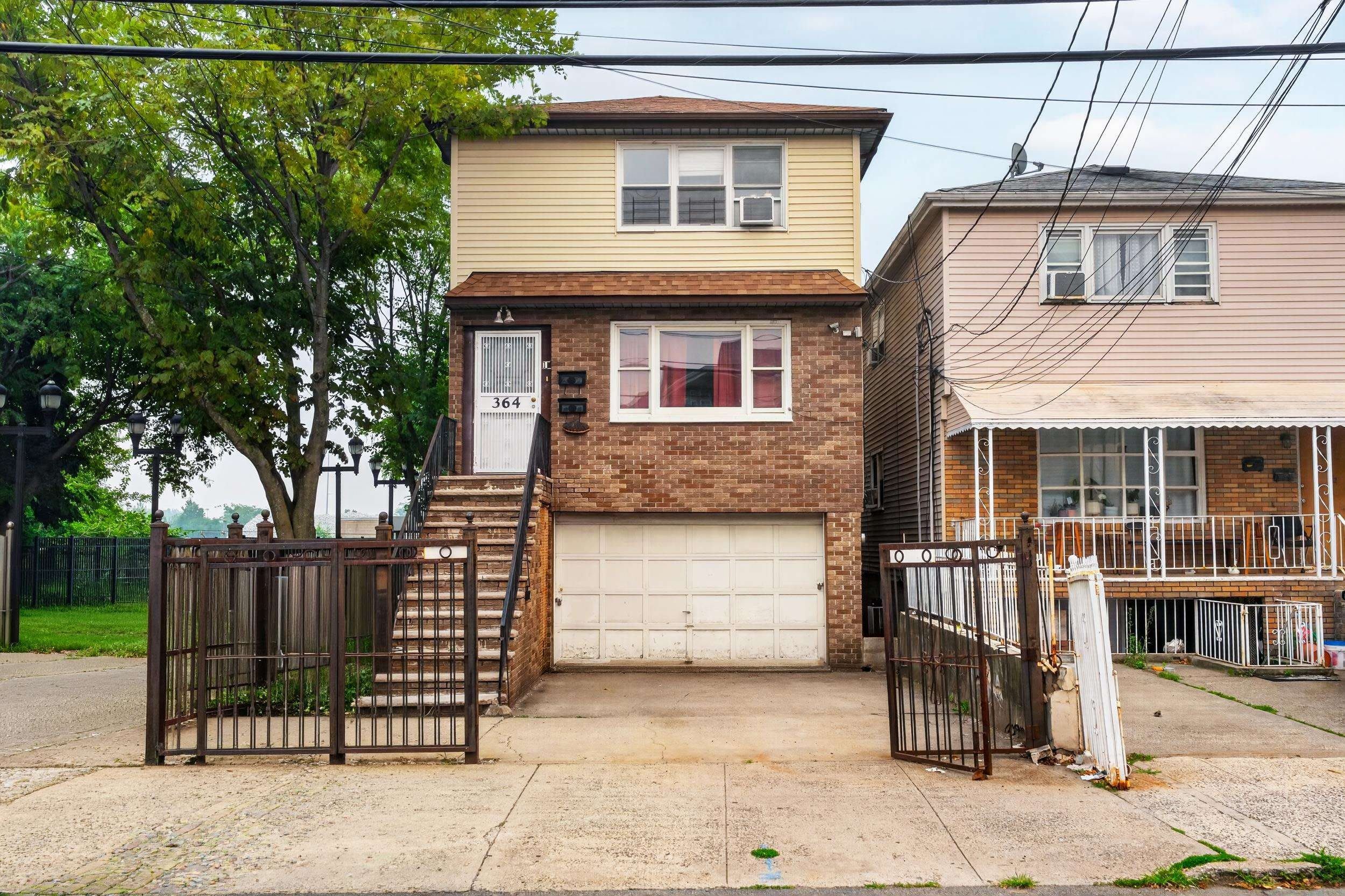 364 PRINCETON AVE – photo 1