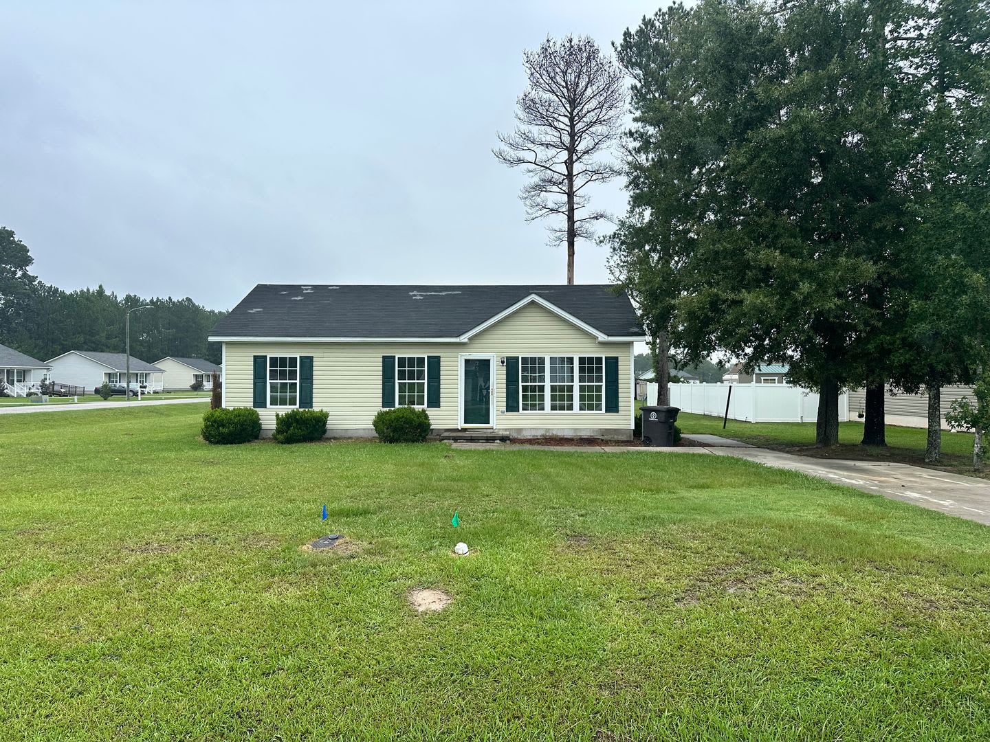 RENTAL HOME 3BD/2BTH – photo 1 of 14