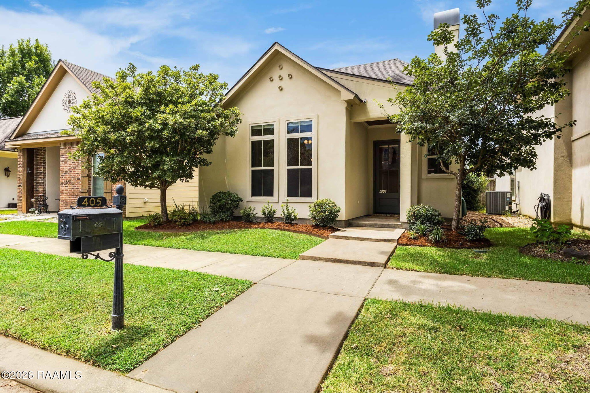 405 S Montauban Drive – photo 1