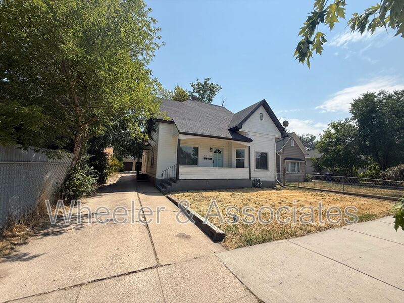 3112 Adams Ave – photo 1 of 2