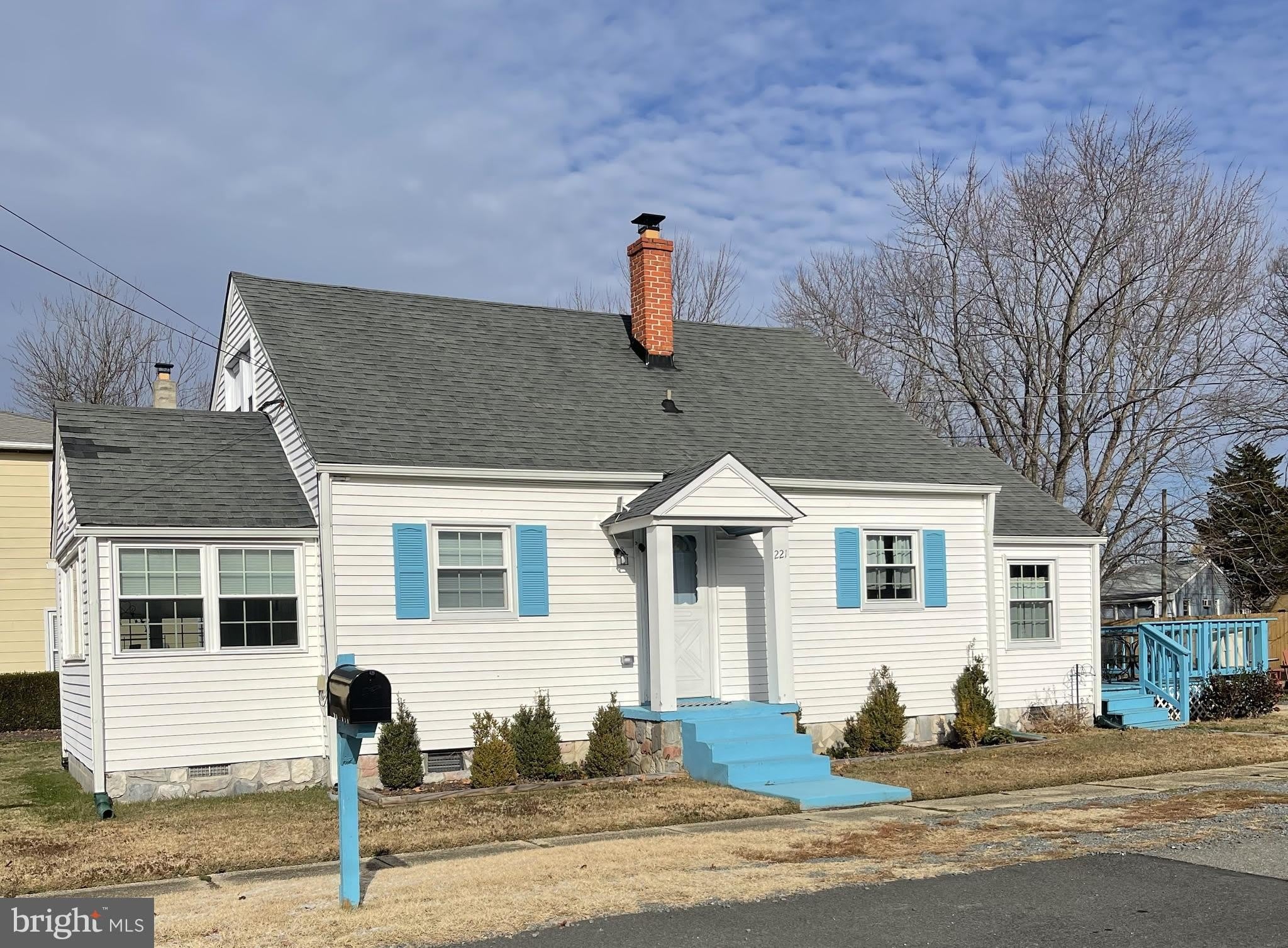 221 MADISON Street – photo 1 of 28