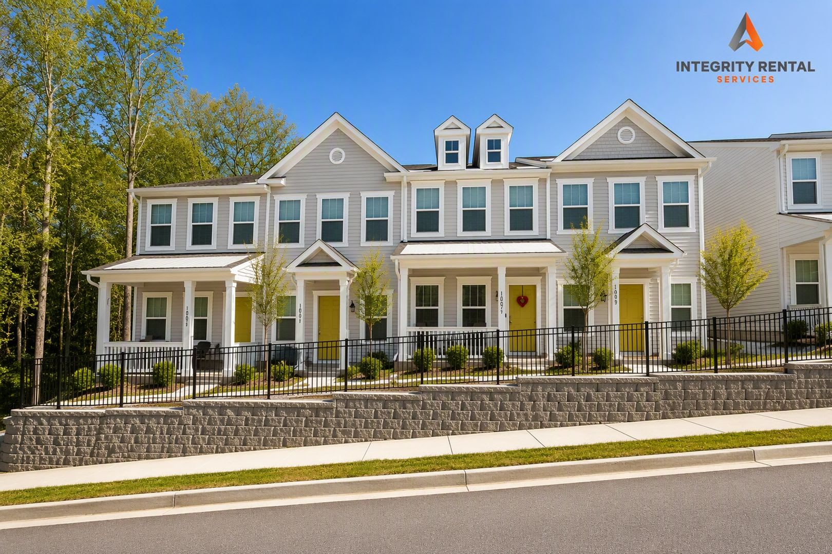 2Bd/2.5ba Townhome for Rent Near Downtown Mooresville – photo 1