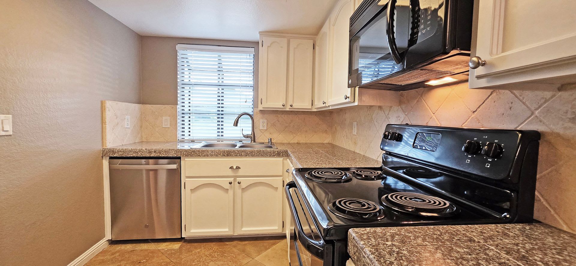 210 Wales Dr. – photo 1 of 39
