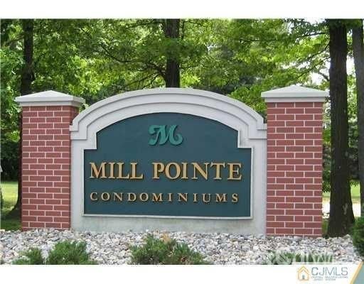 204 College Drive – photo 1