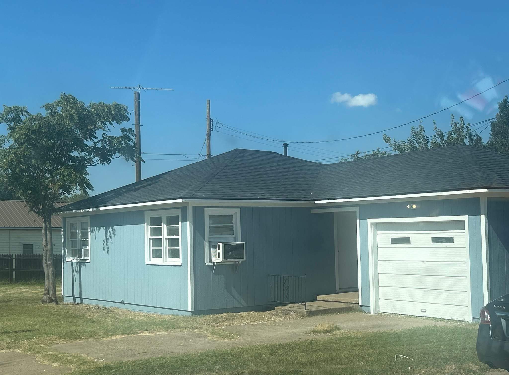 508 Lee St – photo 1 of 6