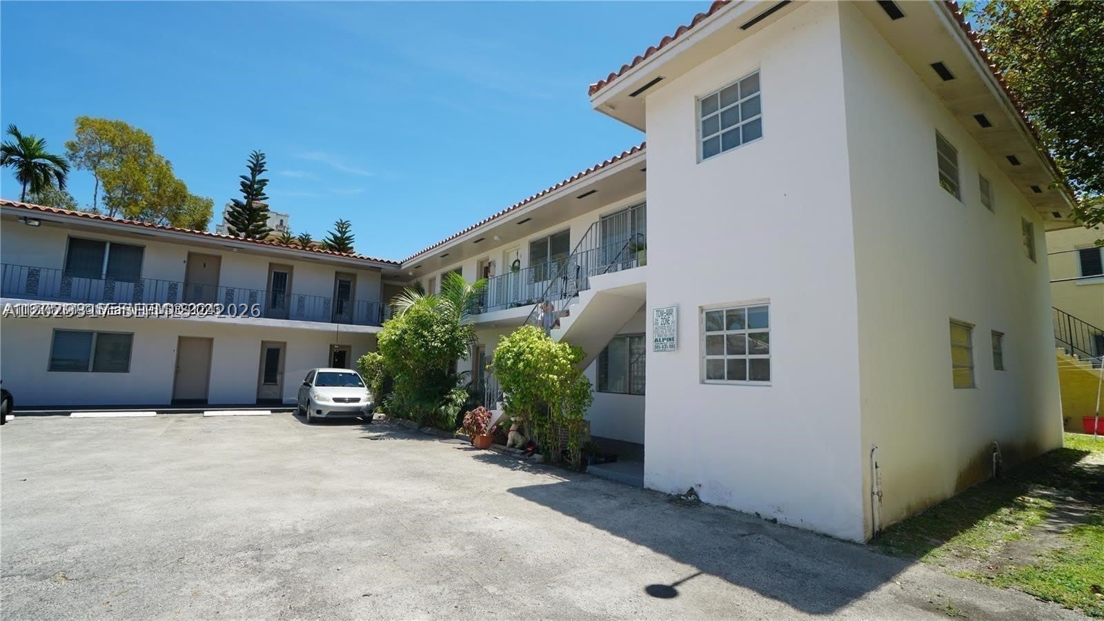236 Madeira Ave – photo 1