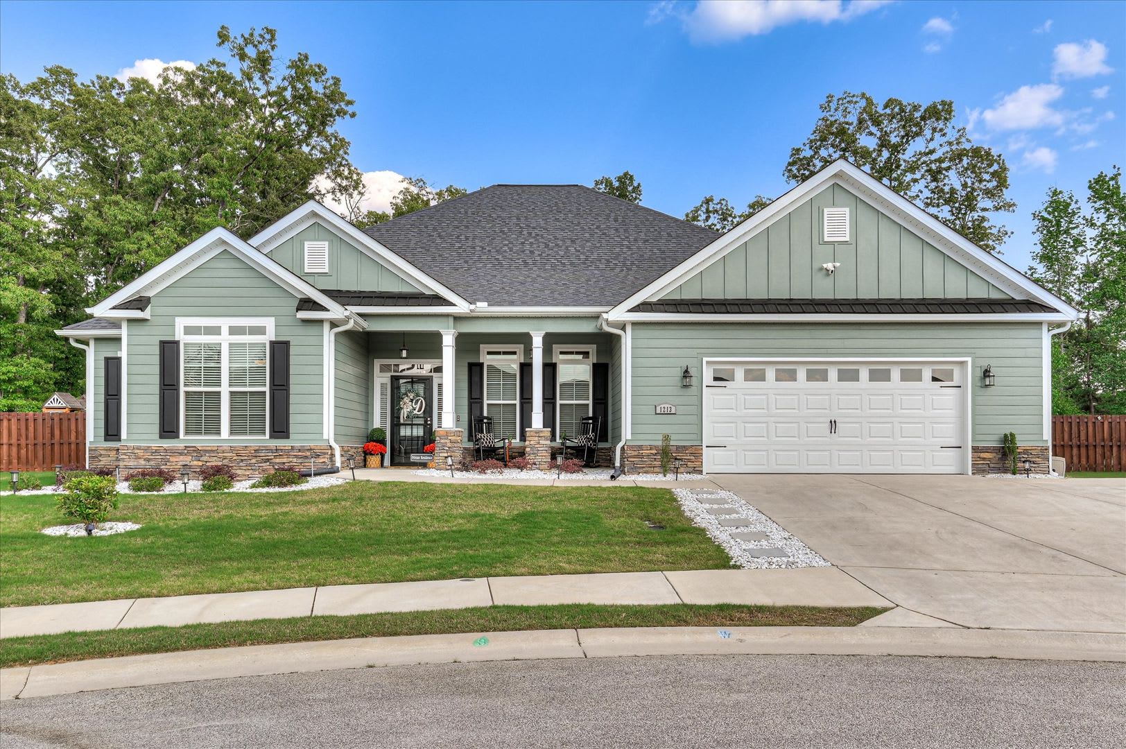 Home For Lease 4 Br 3 Bath Ranchstyle Split Floor Plan And Open Large Fenced Backyard Convenient To Ft Eisenhower – photo 1