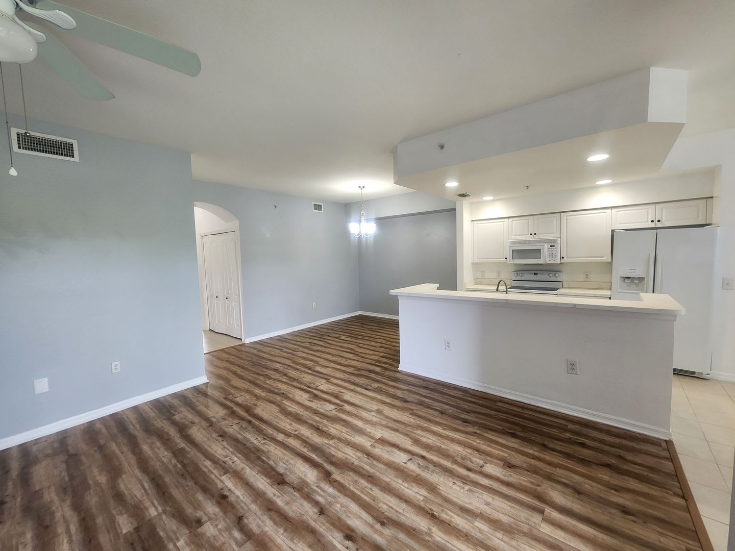 Stunning First Floor 2 Bedroom 2 Bath Condo In Bella Terra Resort Style Living In Lee County Florida – photo 1