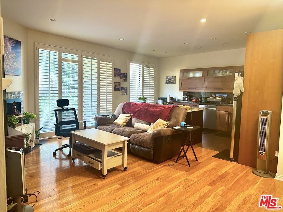 1812 Overland Ave – photo 1
