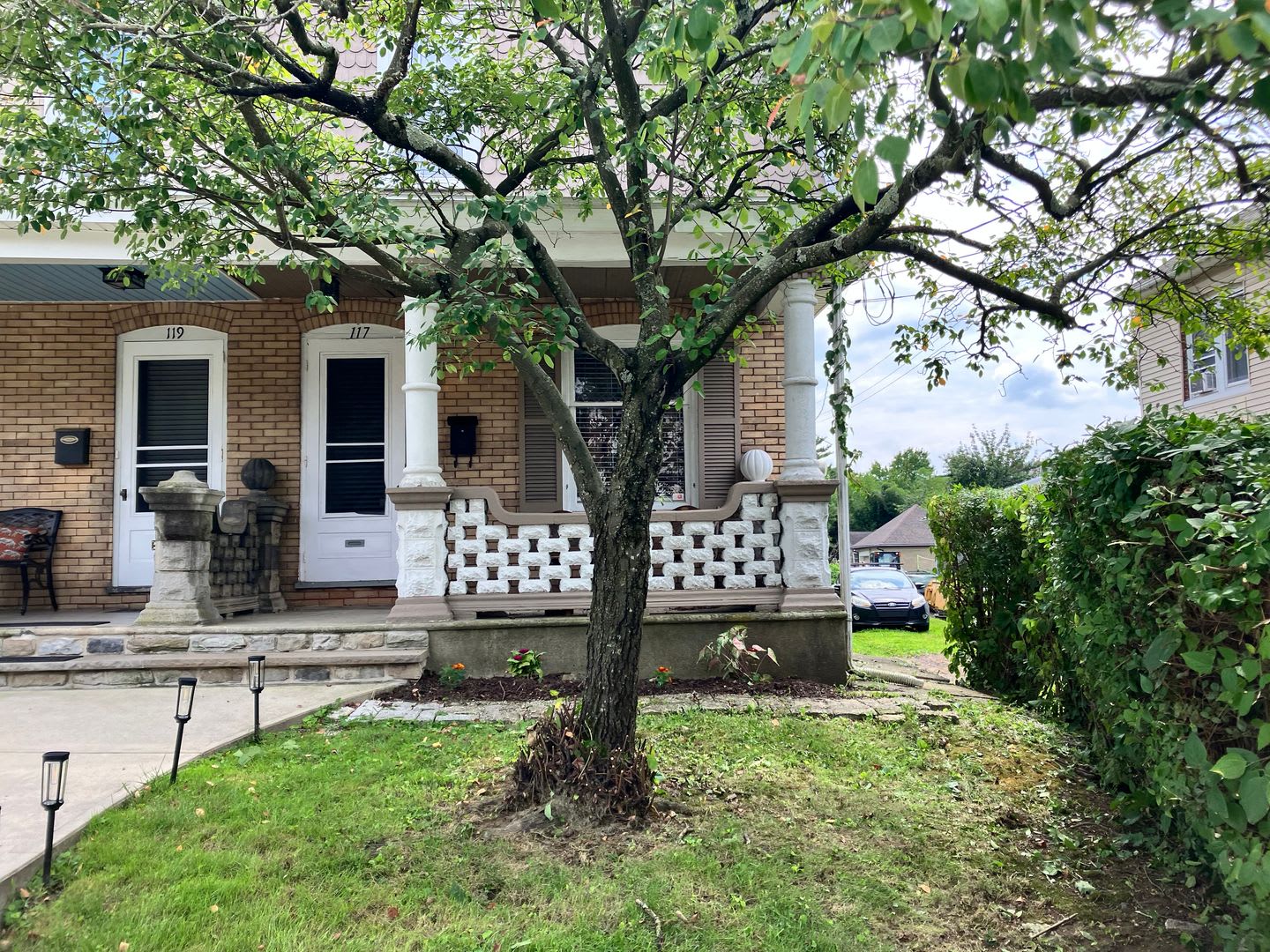 Beautifully renovated 3-bedroom, 2-full-bathroom historic home – photo 1