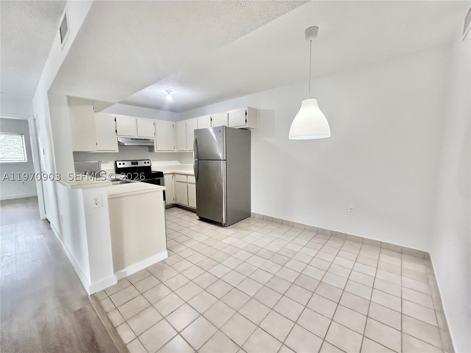 400 Palm Cir W – photo 1