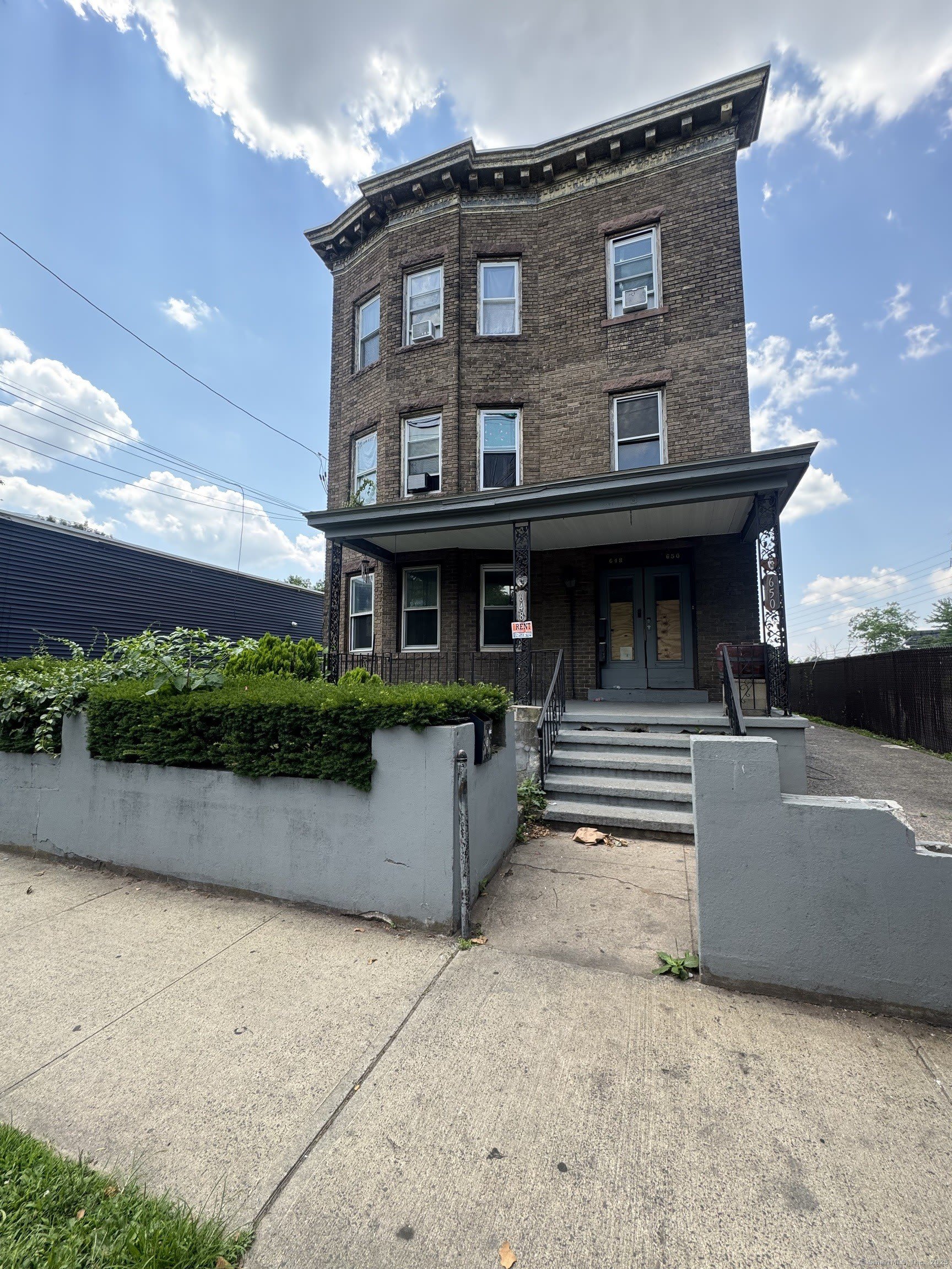 648 Ferry Street – photo 1