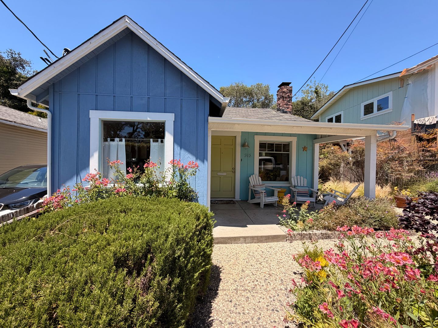 Charming 2BR/1BA Beach Cottage – photo 1 of 12