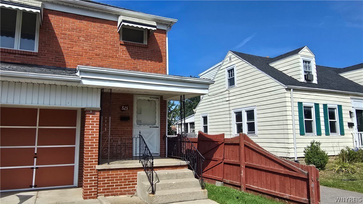 525 Huxley Drive – photo 1 of 29