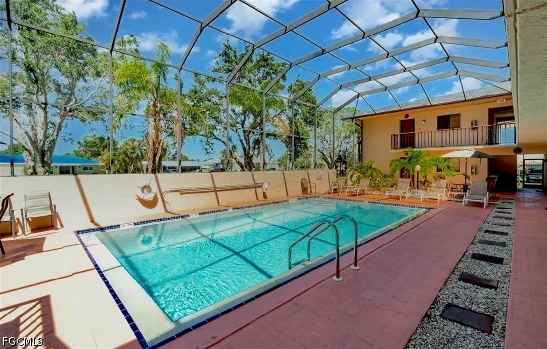 5255 Coronado Parkway – photo 1