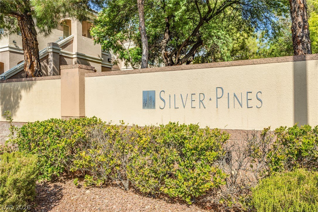 300 Pine Haven Street – photo 1