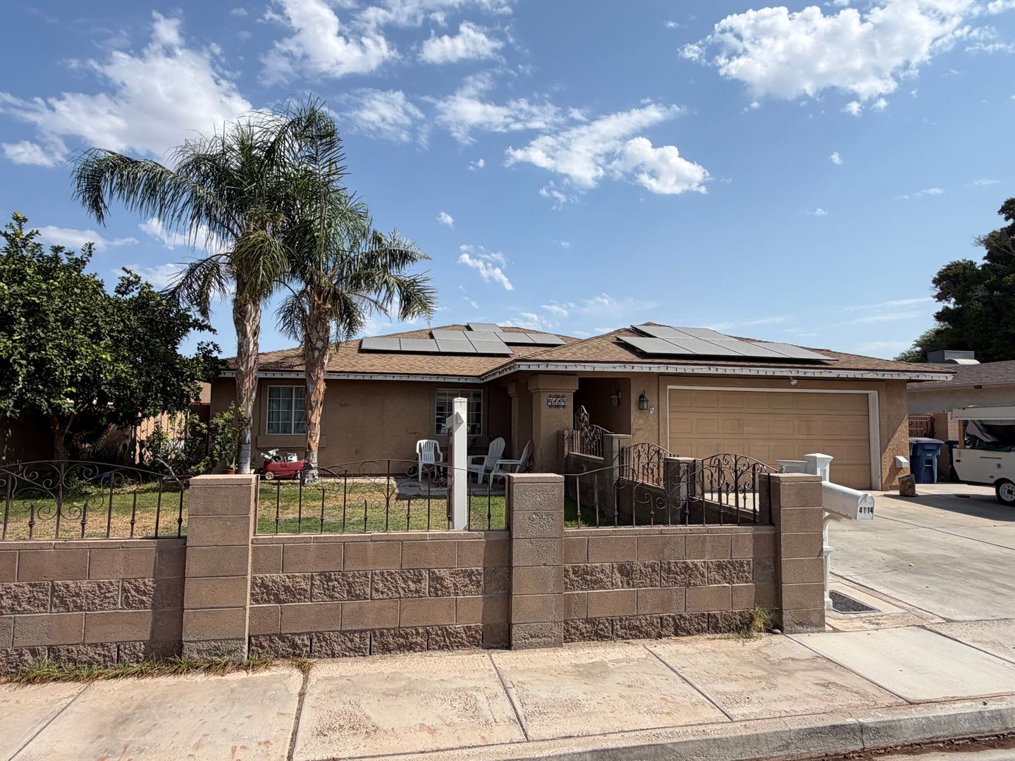 Pool Solar Home – photo 1