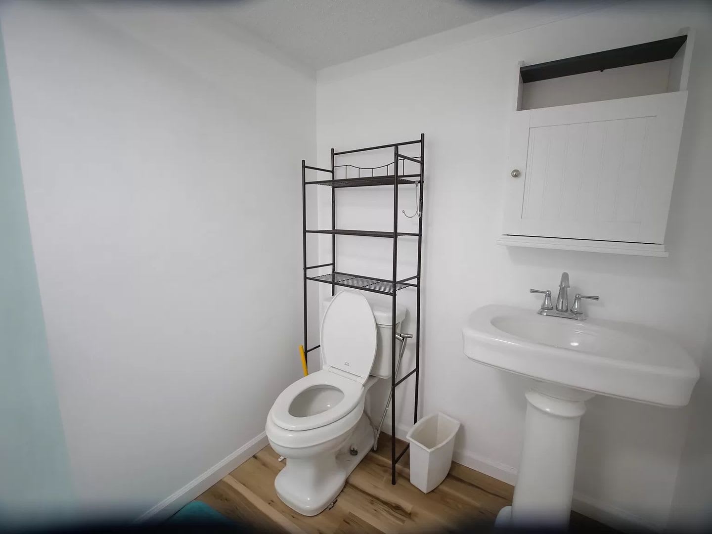 Studio Apartment for Rent at Dixon Dr – photo 1