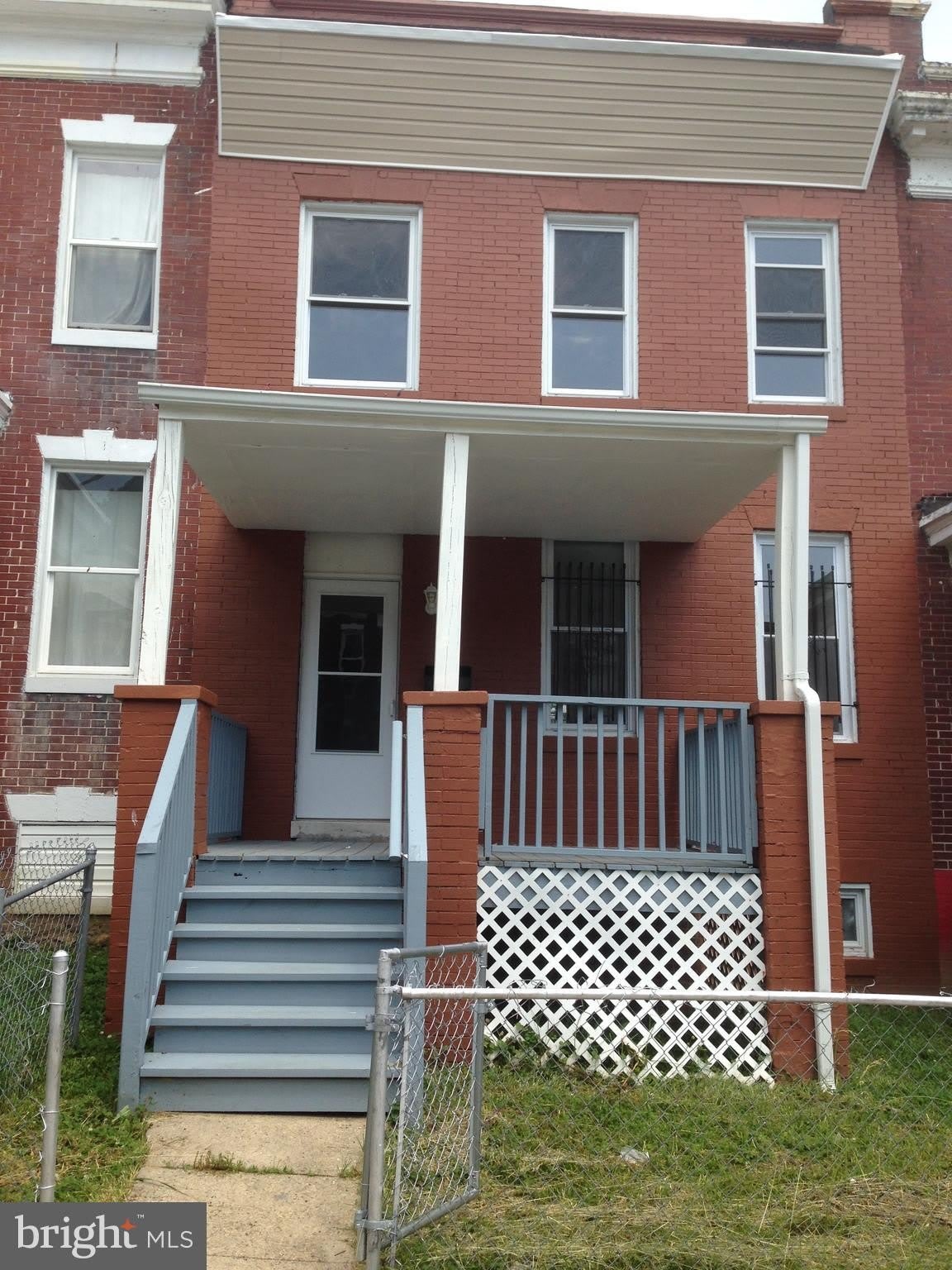 621 LINNARD Street – photo 1