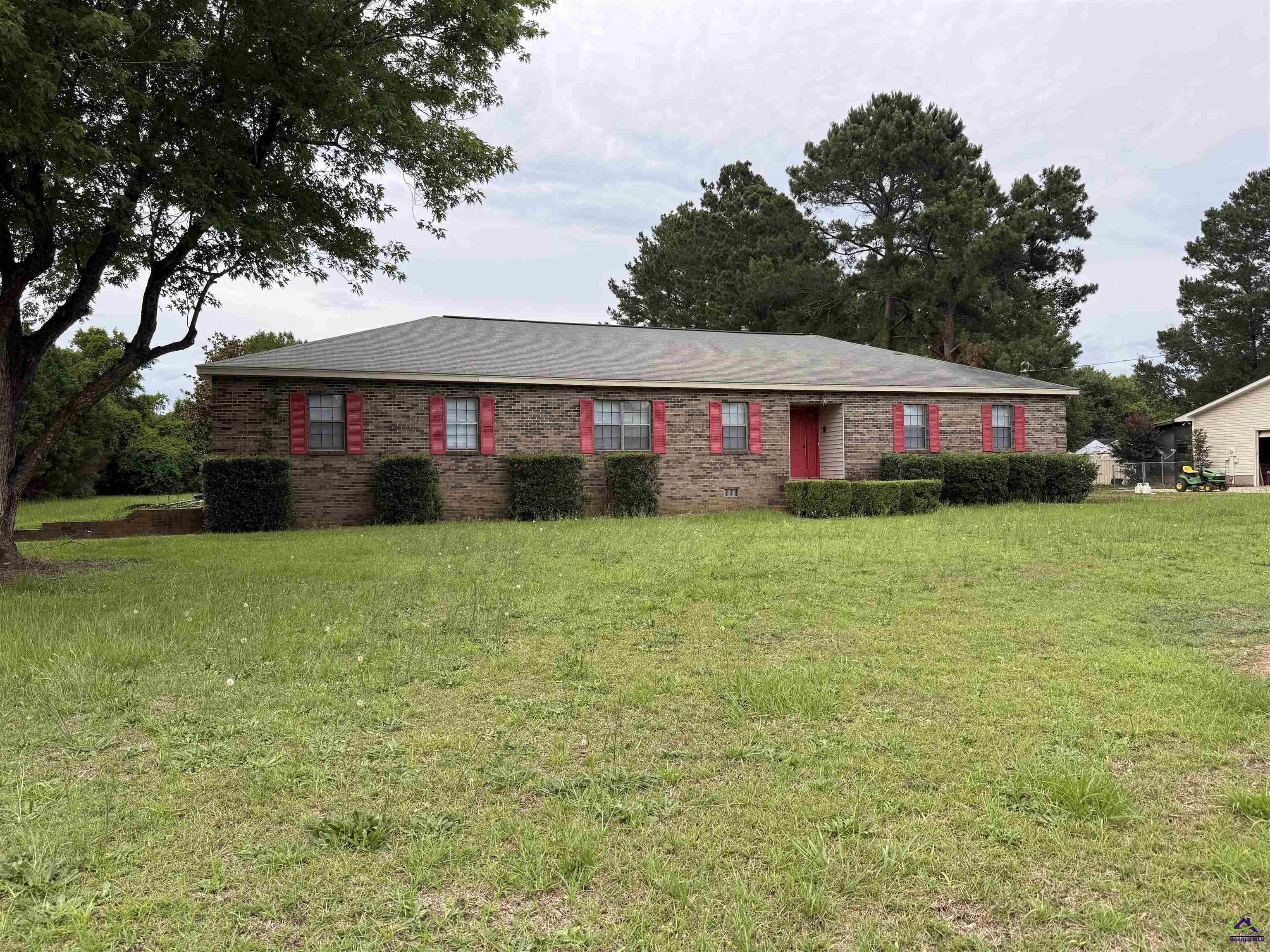 118 South Springs Drive – photo 1 of 18