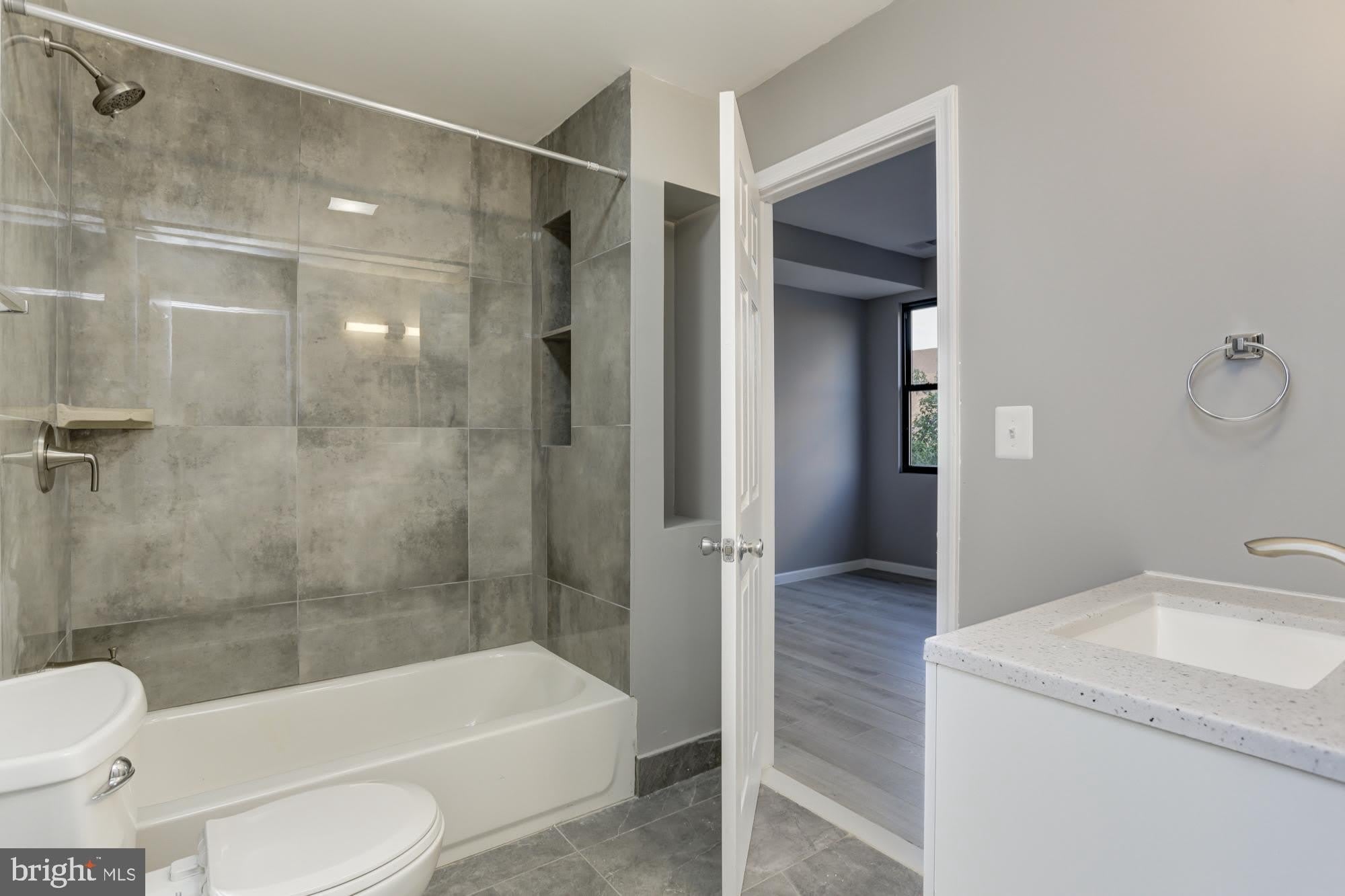 400 HIGHLAND Avenue – photo 1