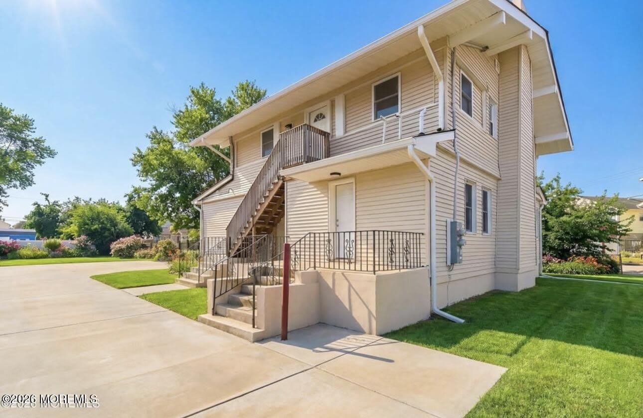 40 Twilight Avenue – photo 1 of 14