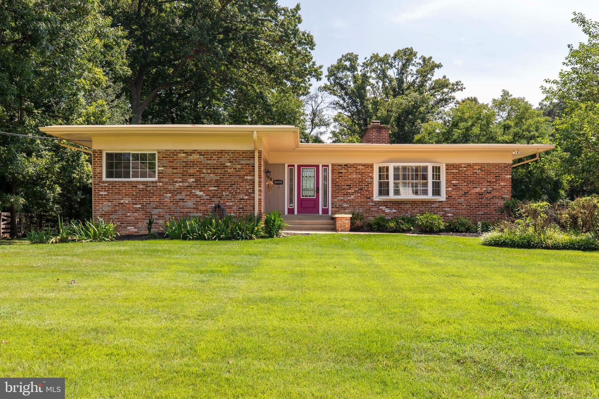 3909 PINELAND Street – photo 1 of 61
