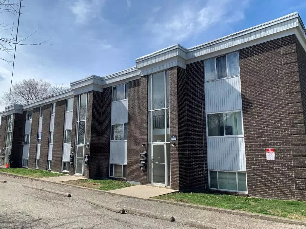 1038 Cherry Drive 6 – photo 1