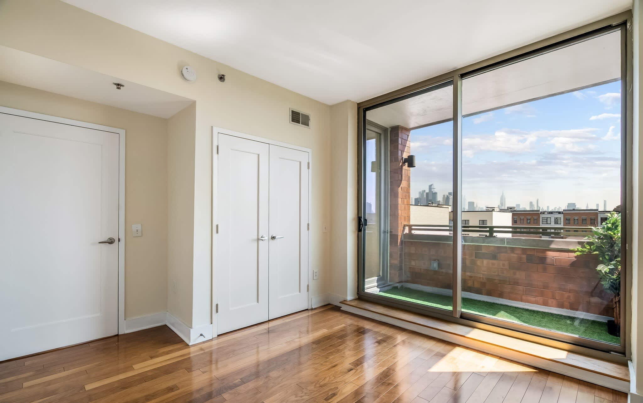 800 Jackson St Unit 6604 – photo 1 of 241