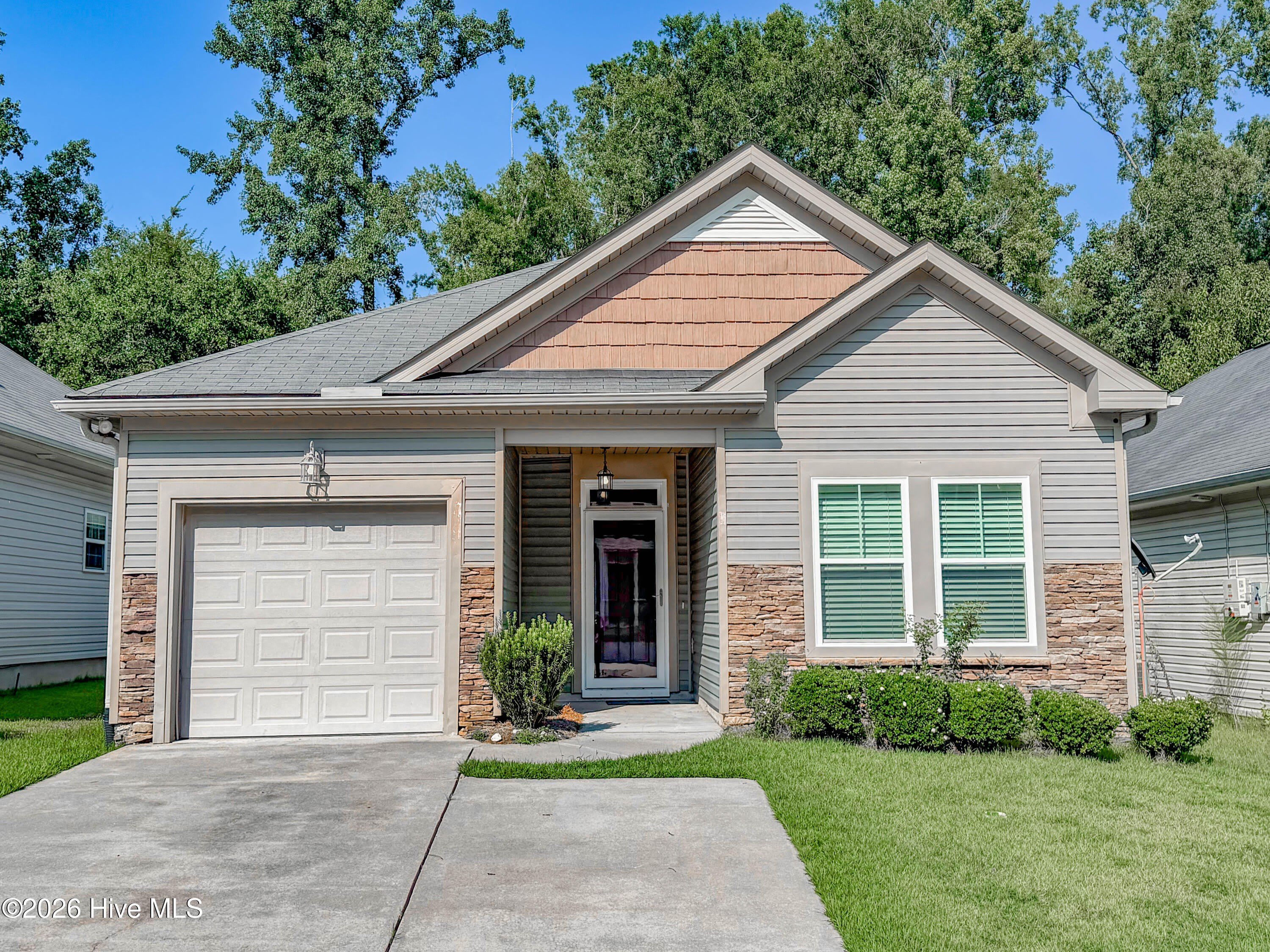 1953 Kenlock Drive – photo 1
