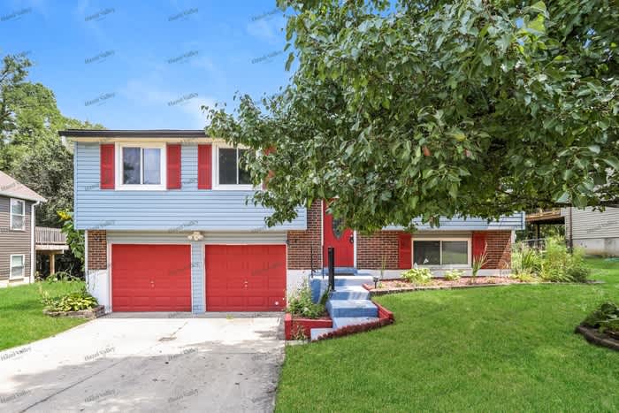 12082 Hazelhurst Drive – photo 1 of 13