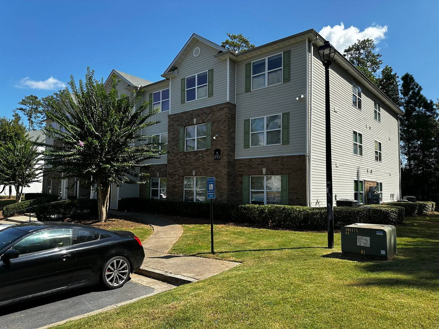 Open House Available On Saturday 12 00 12 30 Pm 25 Move In Special Available For This Stunningly Condo – photo 1
