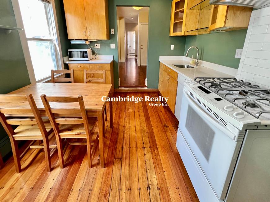 32 Fairmont Ave. – photo 1