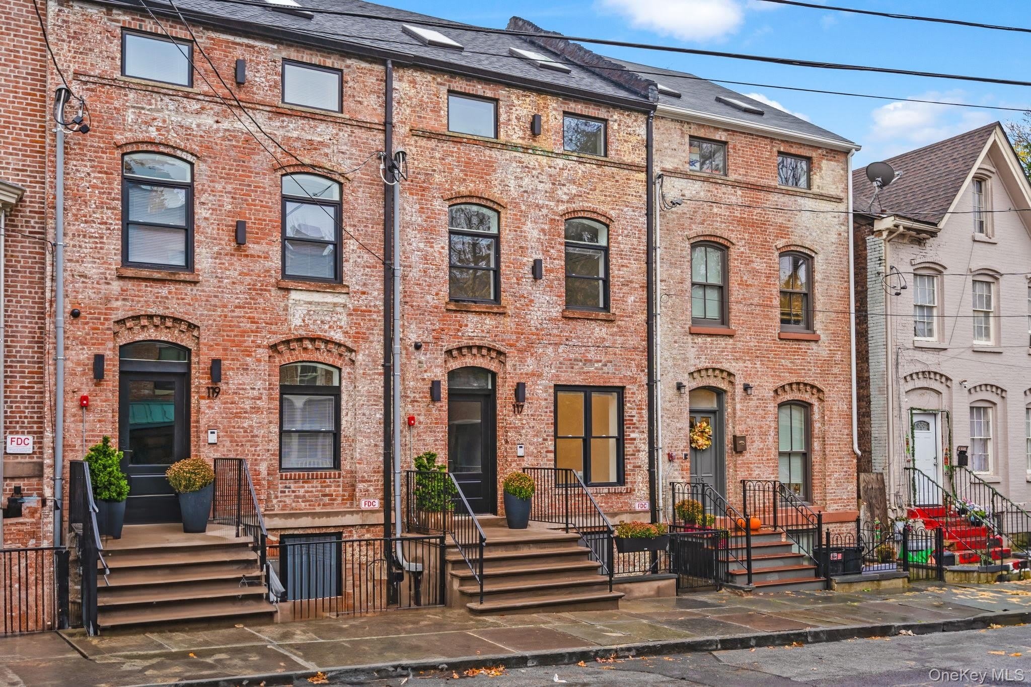 117 Lander Street – photo 1