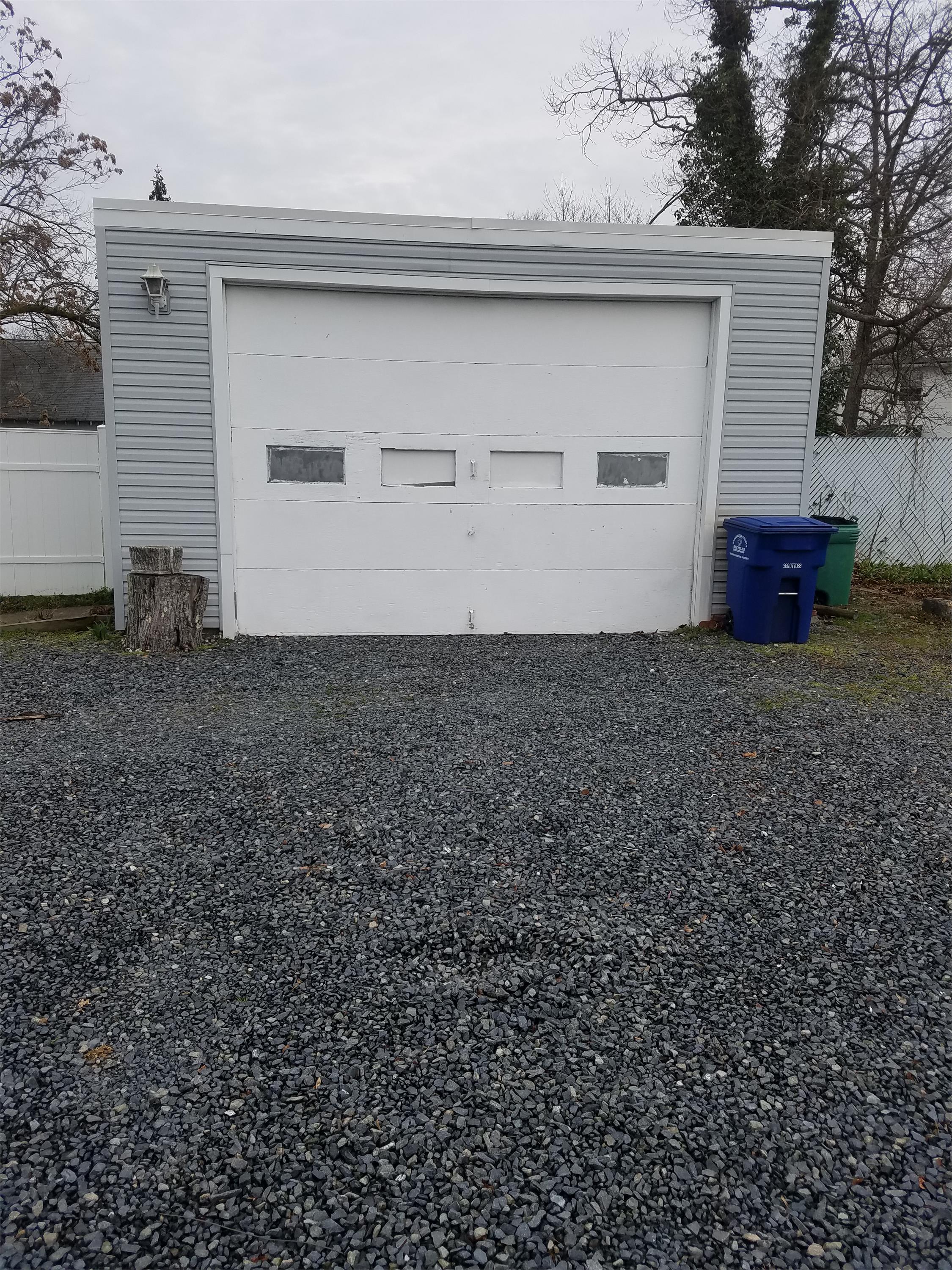 Garage- 711 Bridgeboro St. – photo 1 of 3