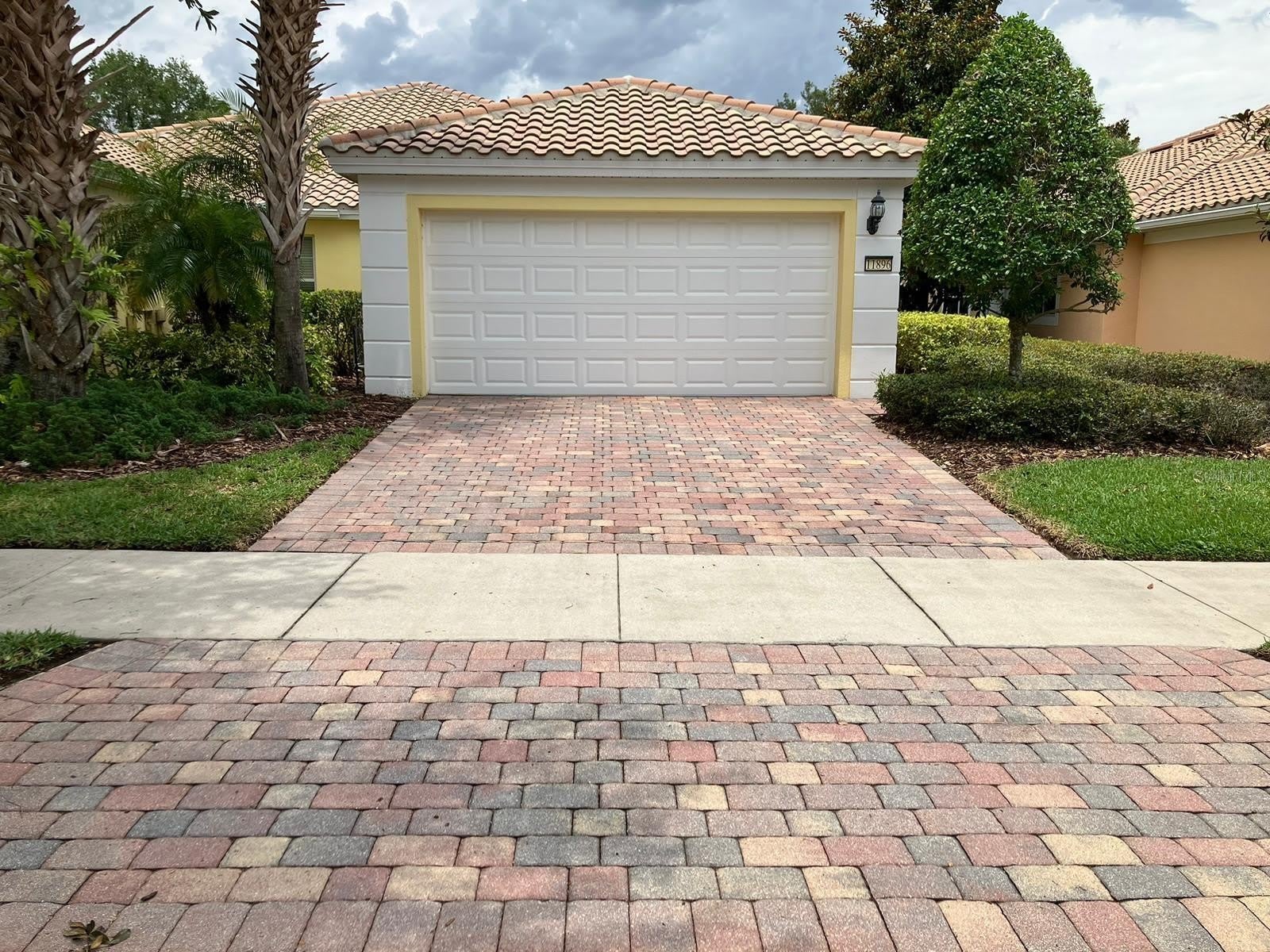 11896 FIORE Drive – photo 1