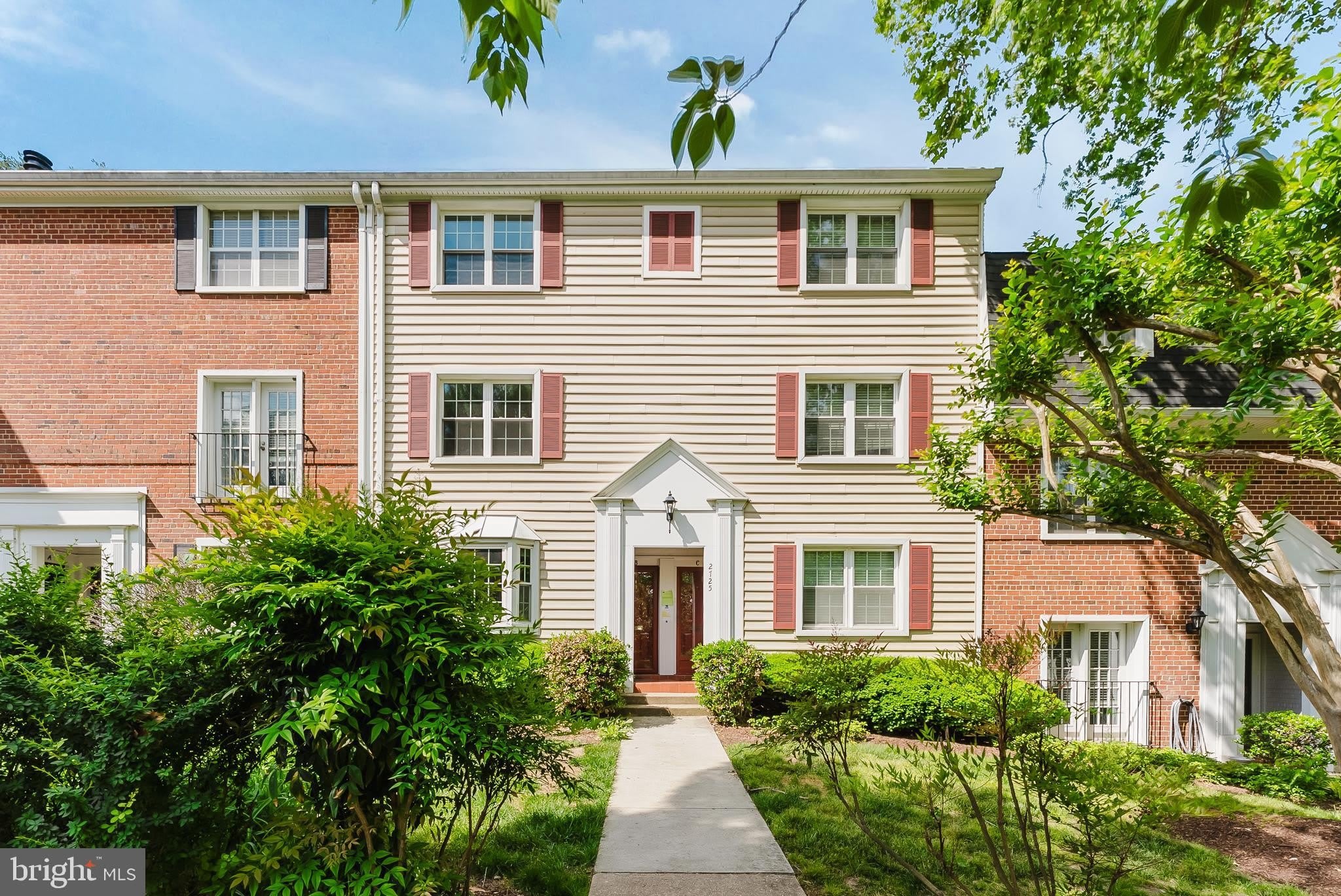 2725 S WALTER REED Drive – photo 1