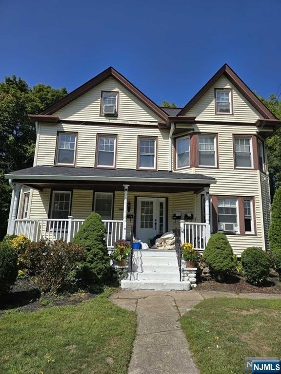 542 Doremus Avenue – photo 1 of 21