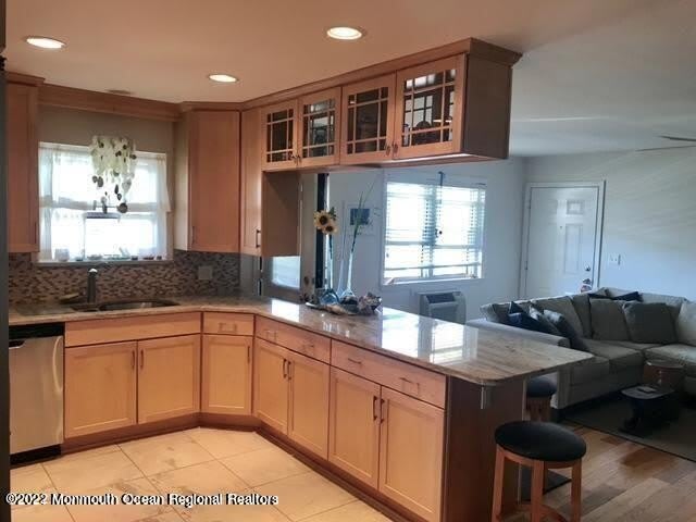 159 Wharfside Drive – photo 1 of 12