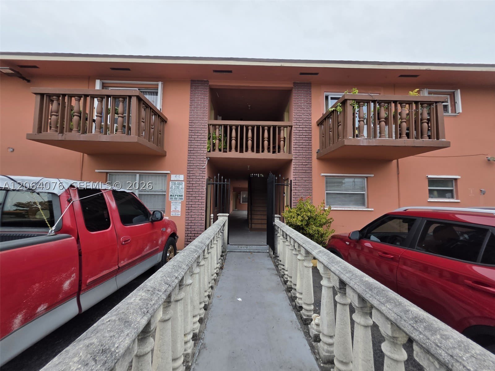 45 E 11th St – photo 1