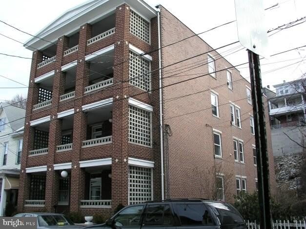 131 SCHUYLKILL Avenue – photo 1 of 11