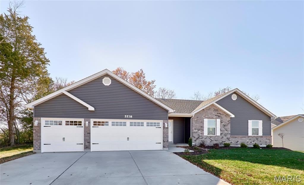 5538 Autumn Trace Parkway – photo 1 of 62