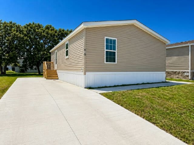 3323 NE 14th St – photo 1