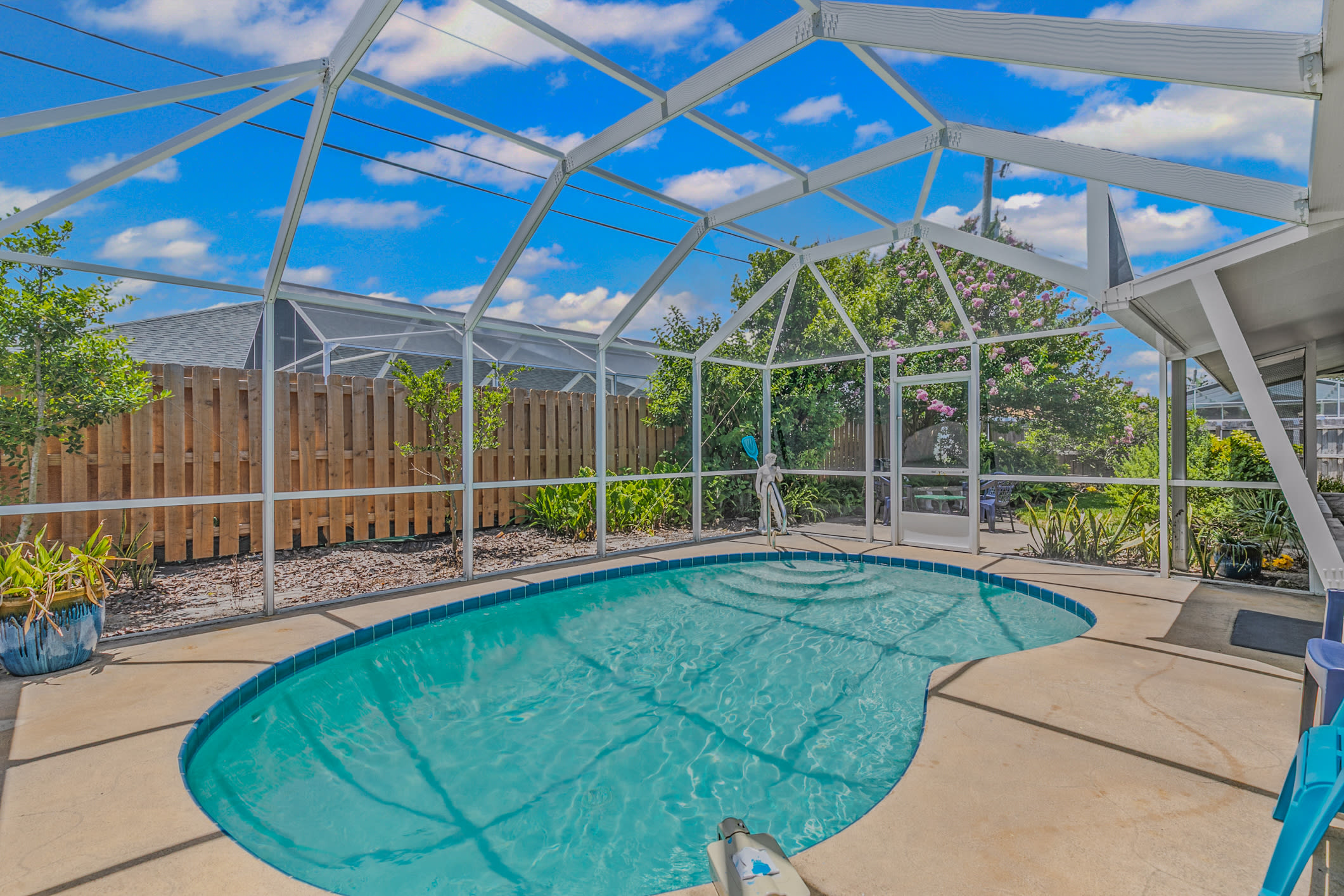122 Ocean Grove Dr – photo 1 of 61