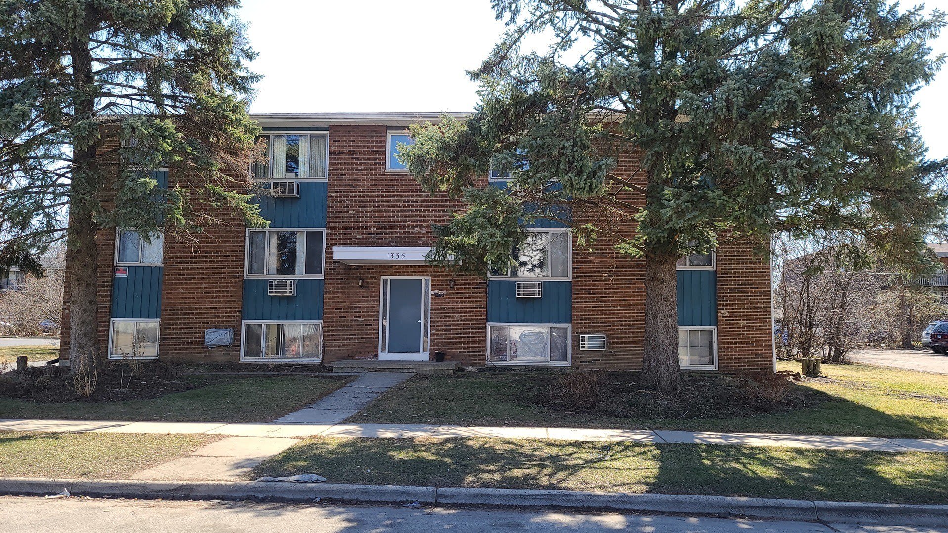 1335 Abbott Drive – photo 1 of 7