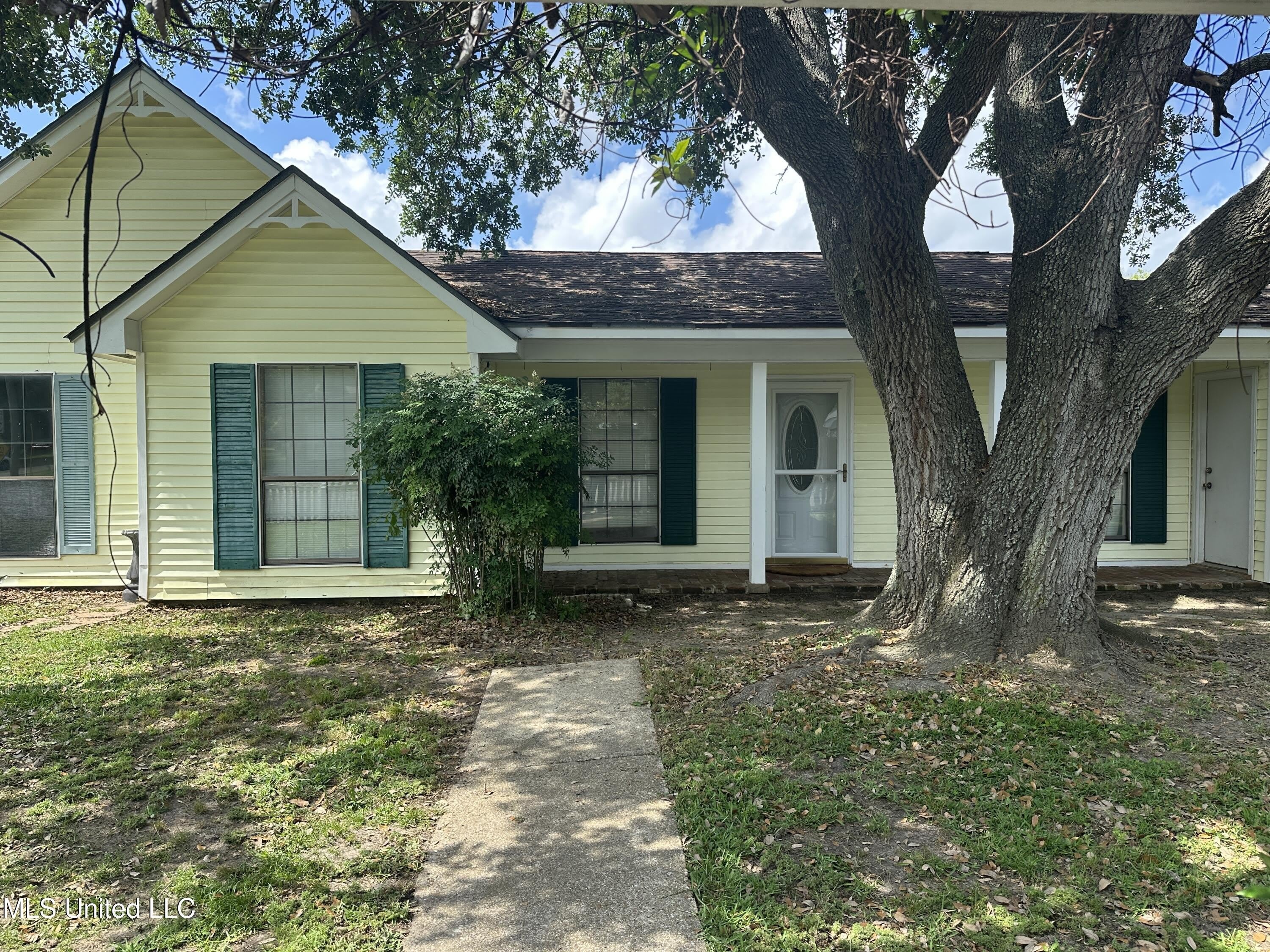 4215 Ingalls Avenue – photo 1 of 31