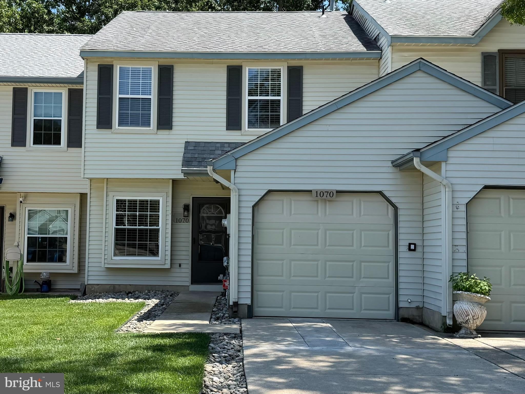 1070 BAYWOOD Drive – photo 1