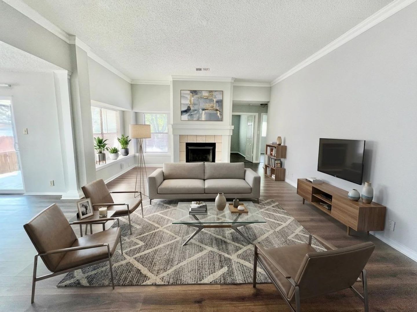 *MOVE IN SPECIAL* Charming 3BR Home Near Randolph AFB with Fireplace & Covered Patio! – photo 1