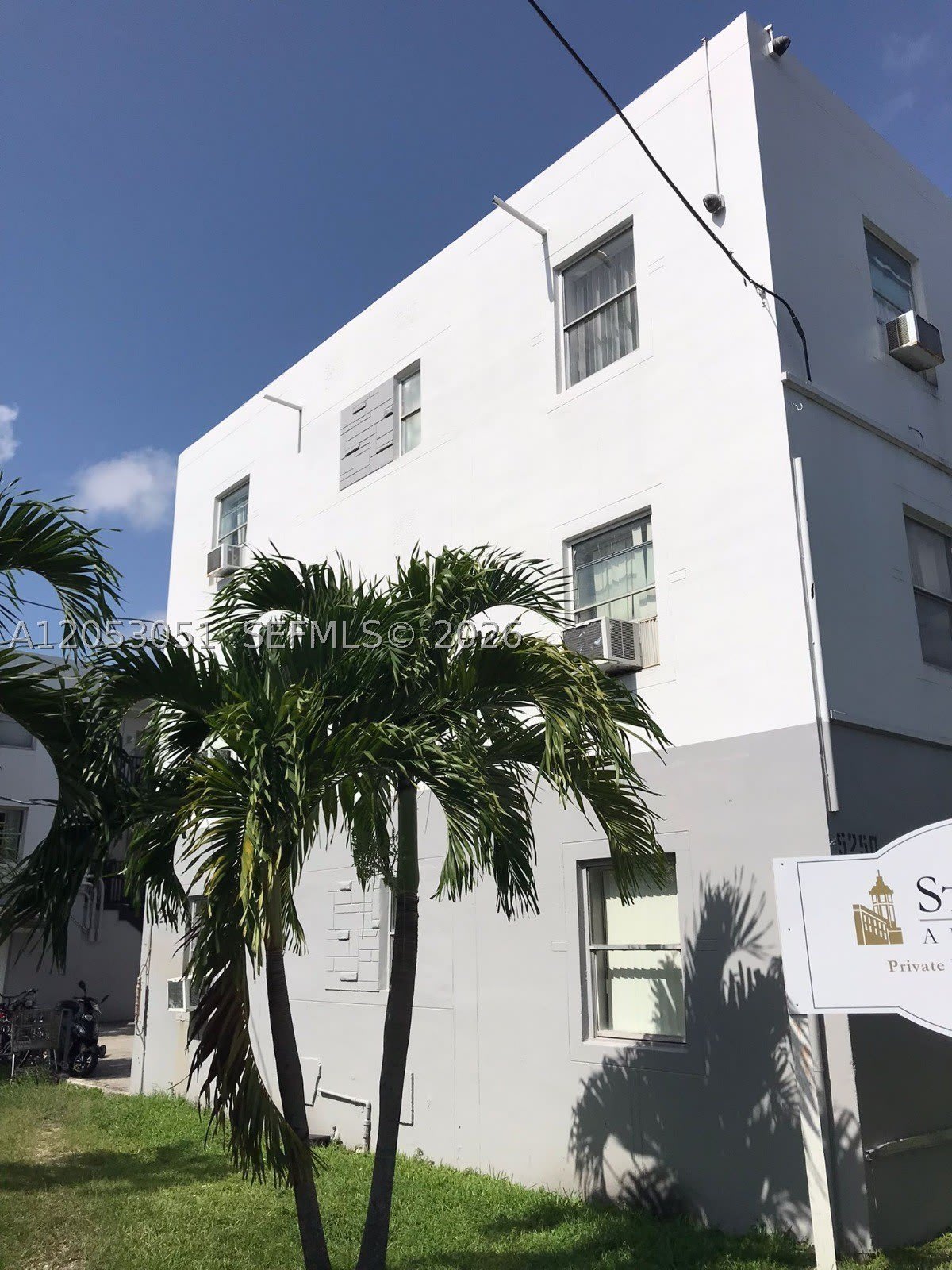 5250 Nw 26Th Ave – photo 1 of 101