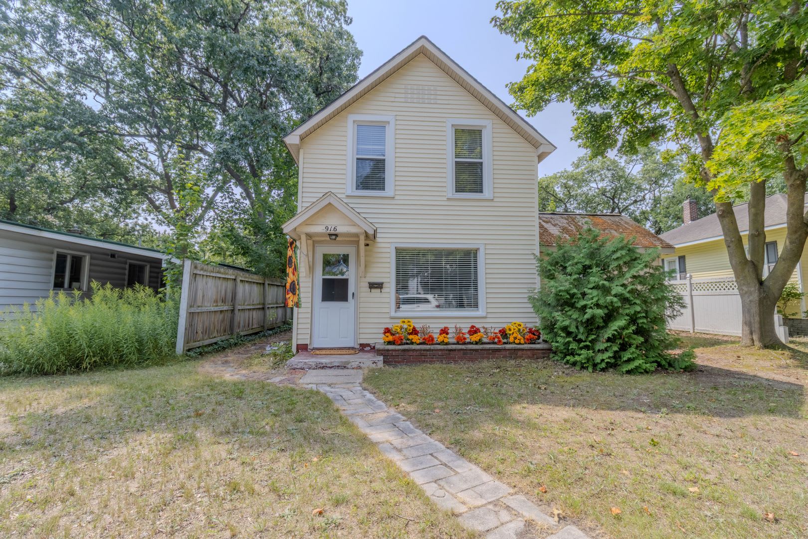 Sweet Home in the City – photo 1 of 26